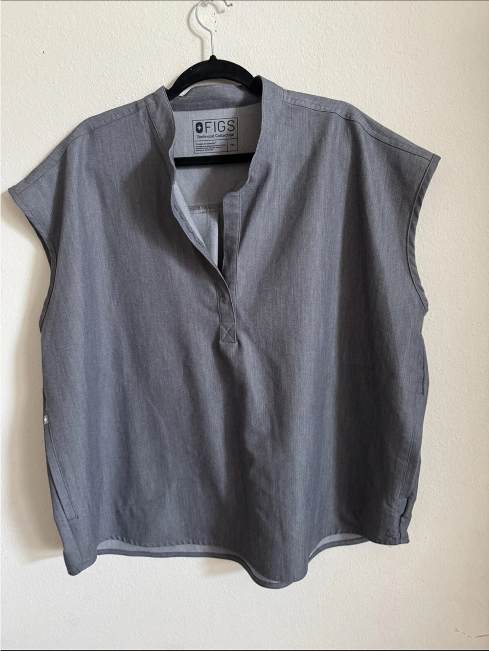 Figs Rafaela Graphite Gray Scrub Top Size XXL